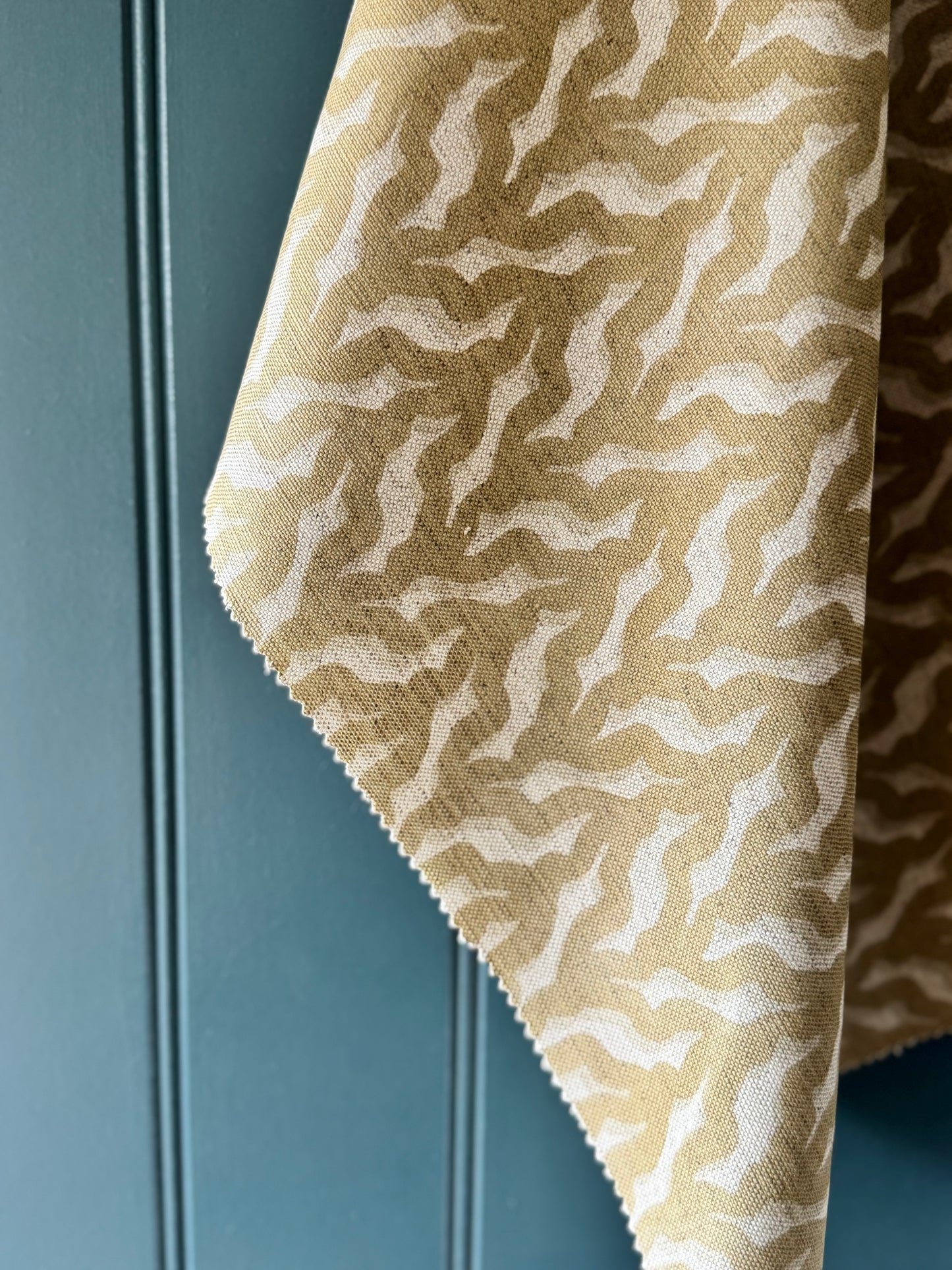 Kelp Drift linen union fabric in soft Yellow