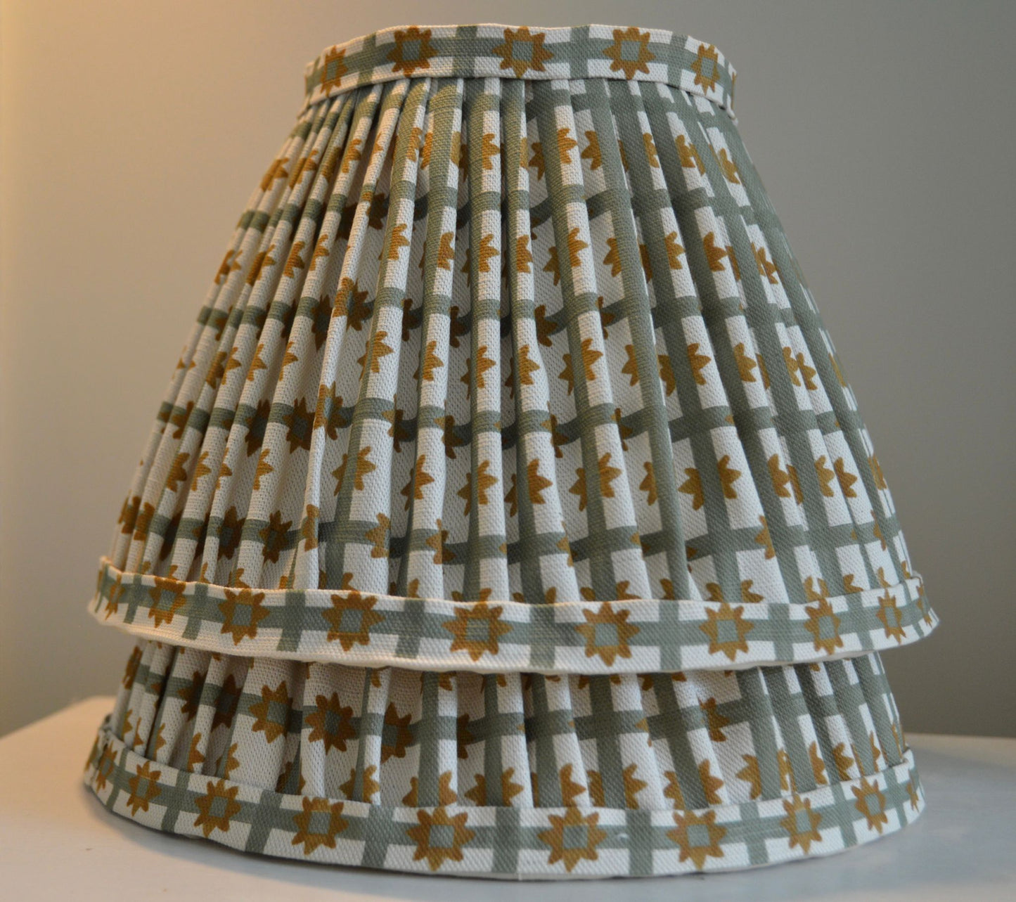 Starfall Check gathered lampshade in Green