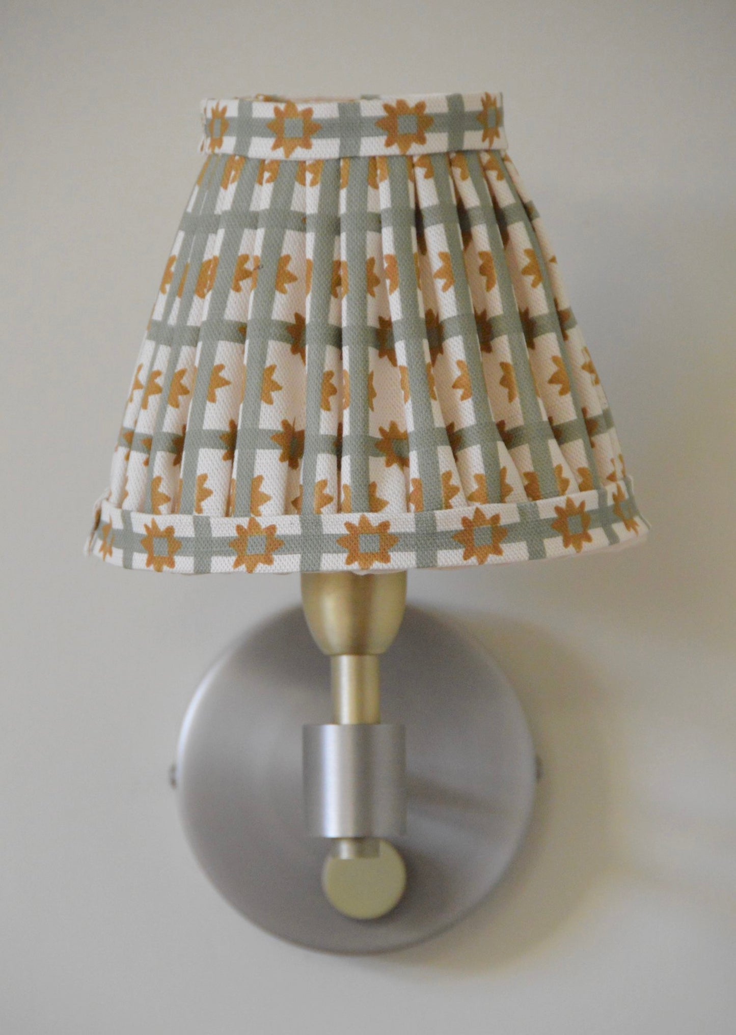 Starfall Check gathered lampshade in Green