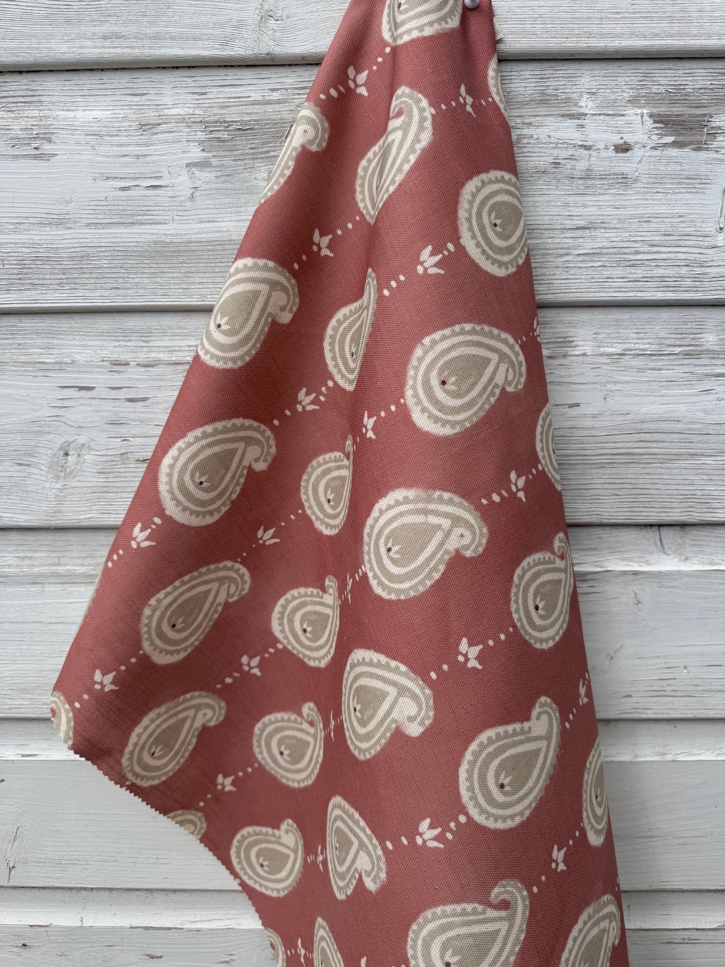 Paisley linen cotton union fabric in Pink